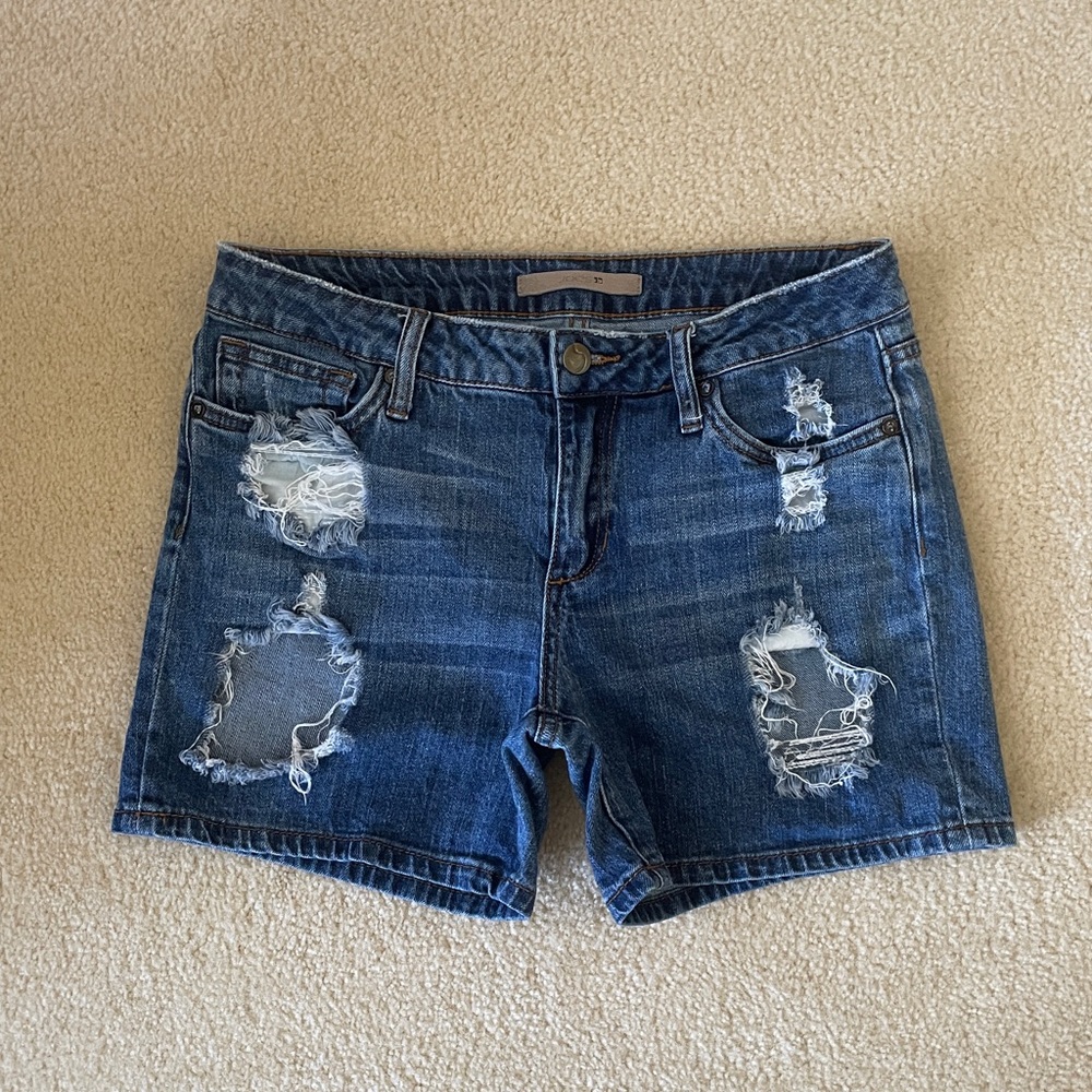Joe’s Women’s Distressed Jean Shorts. Size 28.